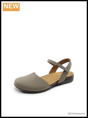 Memory Foam Arch Support Closed Toe Flat Sandals with Cork Footbed
